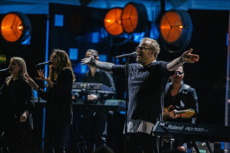 Жизнь за океаном: Владимир Пресняков-старший впервые рассказал, как 34-летний сын «зарабатывает скромные деньги» в Нью-Йорке и переживает болезненный развод