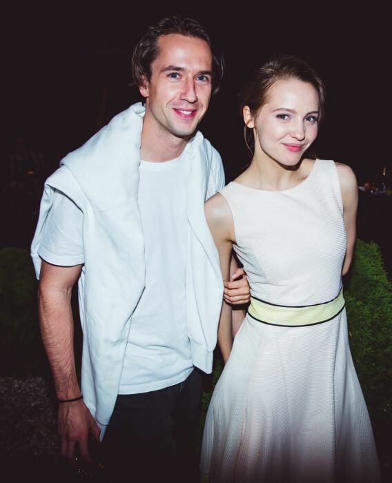 Её называли «однолюбом»: как Юлия Хлынина, покорив Райкина и миллионы зрителей, пережила три громких расставания, а её сердце «давно свободно»