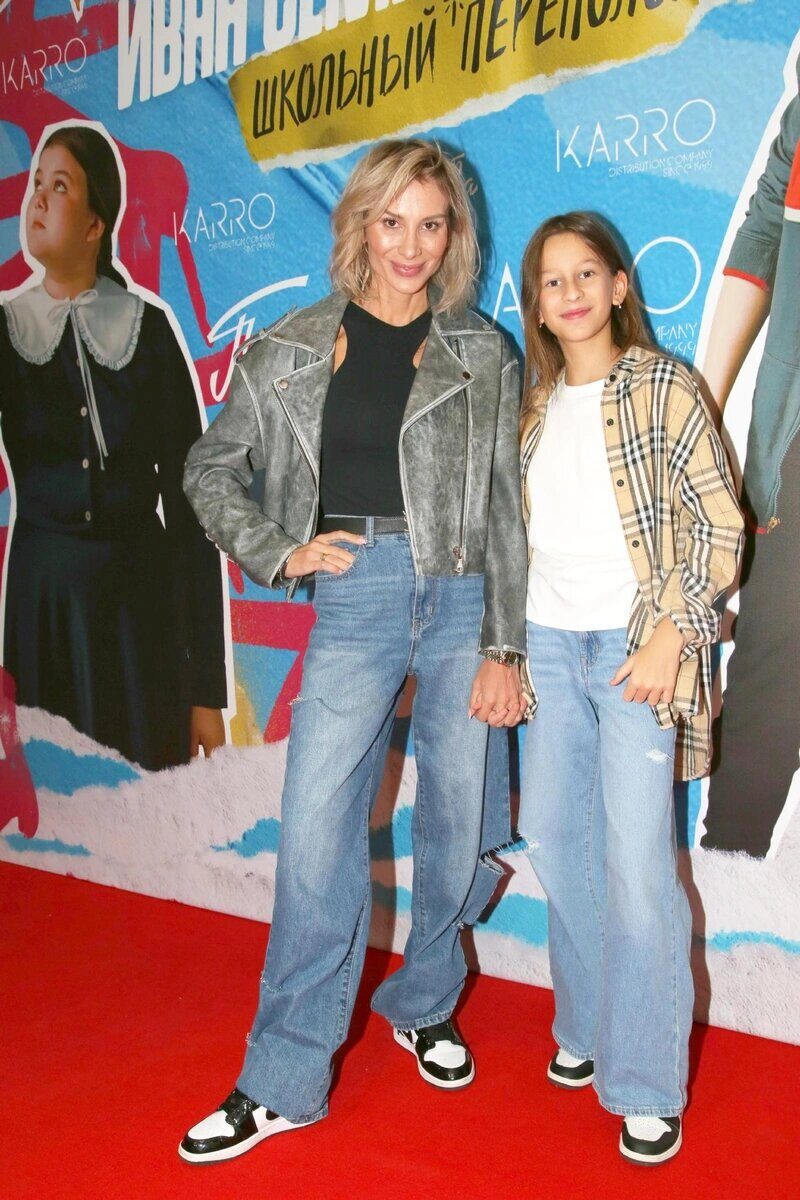 Анна Грачевская с дочерью Василисой.