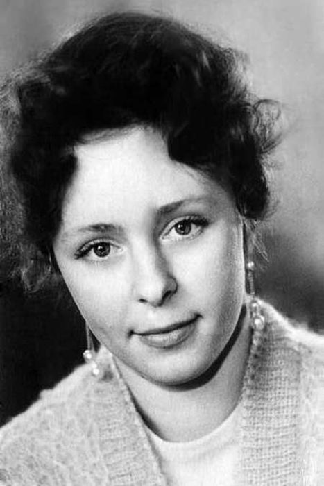 «Освободился от гнёта» ради любви: как Олег Басилашвили 65 лет строил счастье с «Царицей эфира» Галиной Мшанской