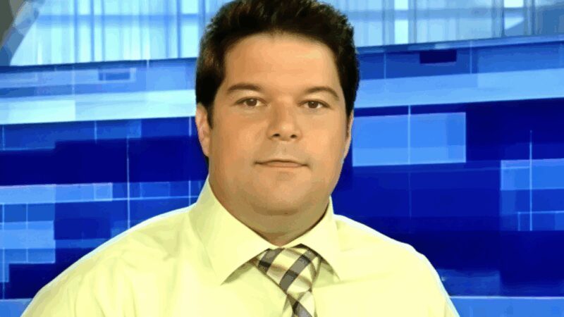 Телеведущий Сергей Бабаев: профессиональная улыбка, за которой скрывались глубокие переживания.