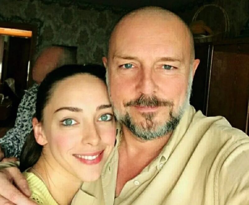 Алексей Нилов с дочерью Елизаветой в юности.