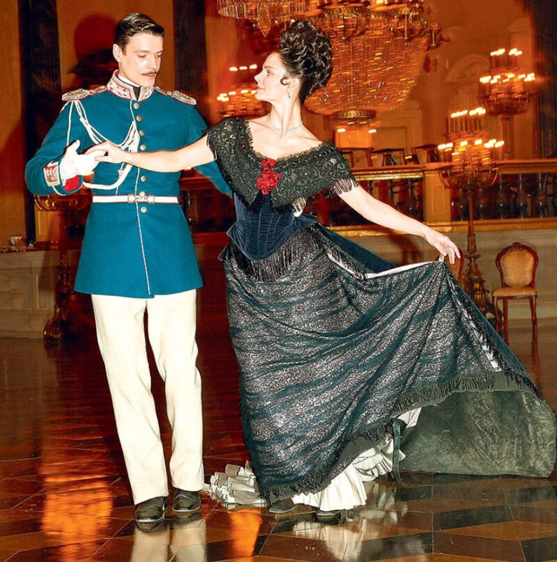 Елизавета Боярская и Максим Матвеев в многосерийном фильме «Анна Каренина. История Вронского»