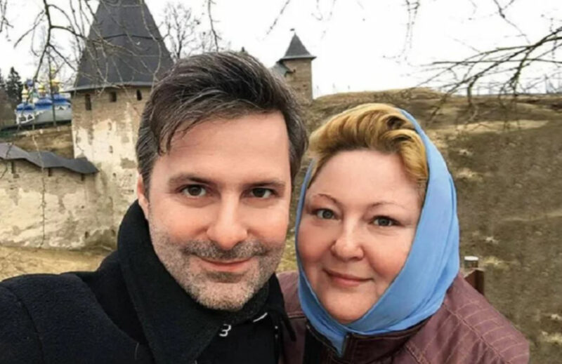 «Он давно врет сам себе!»: 49-летняя звезда родила первенца, а другая ждала 20 лет брака : 10 актрис, которые нашли настоящую любовь и доказали, что счастье не имеет возраста или сценария