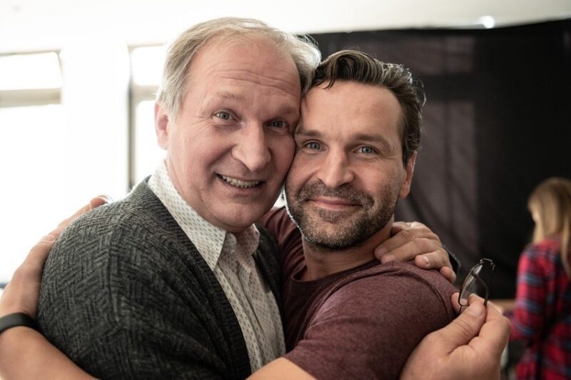 Один брак длиною в жизнь : Фёдор Добронравов о том, как артист с «непростым характером» стал примером для миллионов и почему внучки — это «привилегия»