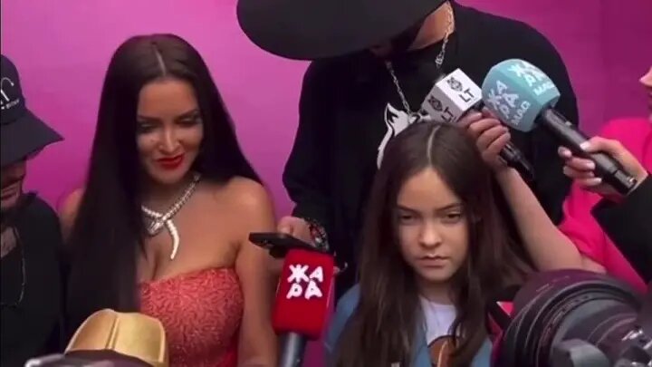 Роскошные подарки и беззаботное детство: всегда ли это приносит радость?