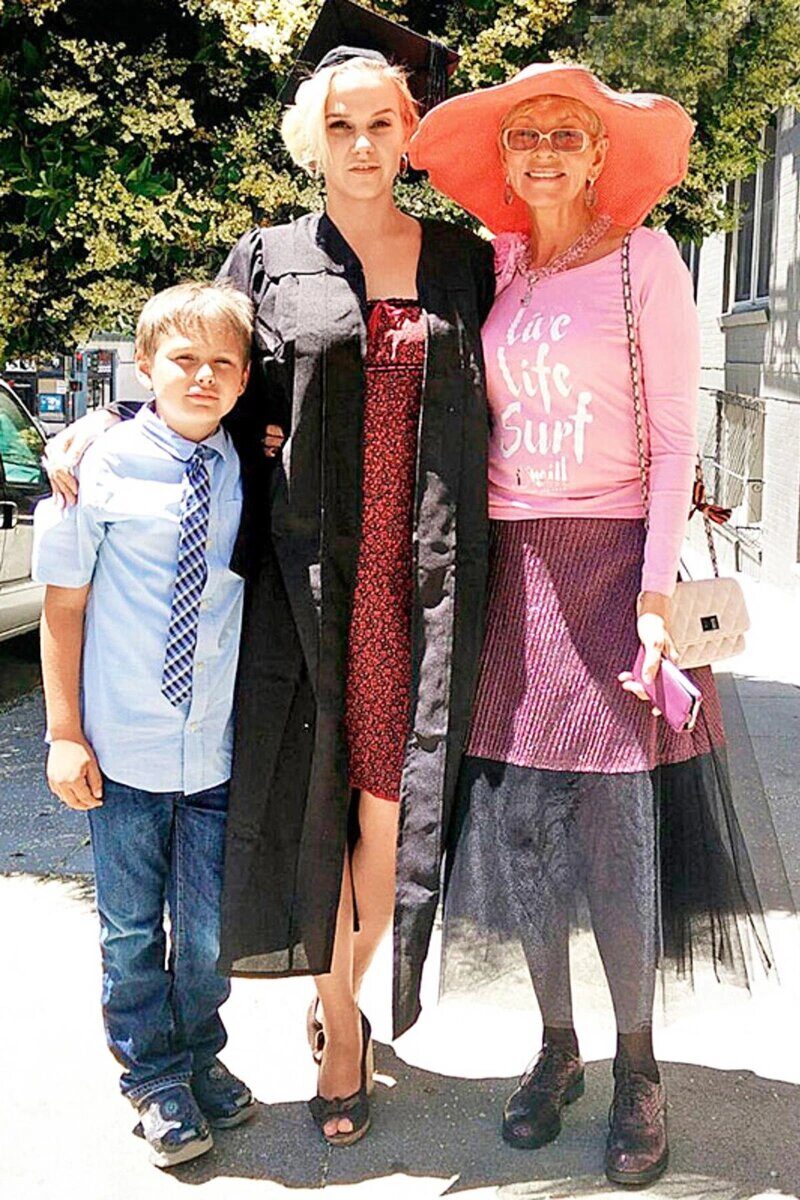 Татьяна Муха с дочерью и внуком, проживающие в США.