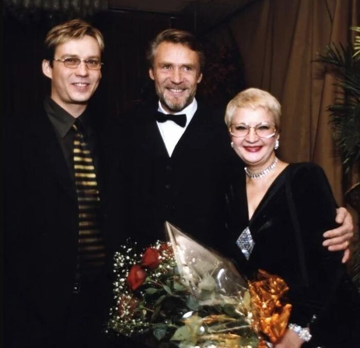 Константин Михайлов в юности, полный бунтарского духа.