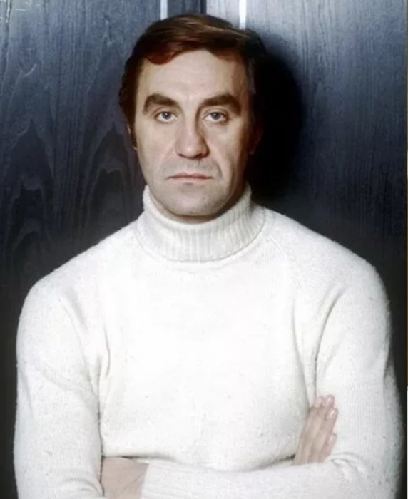 Клятва кровью и 4 тайных романа: 74-летняя Васильева призналась, почему «достойных мужчин не оказалось»