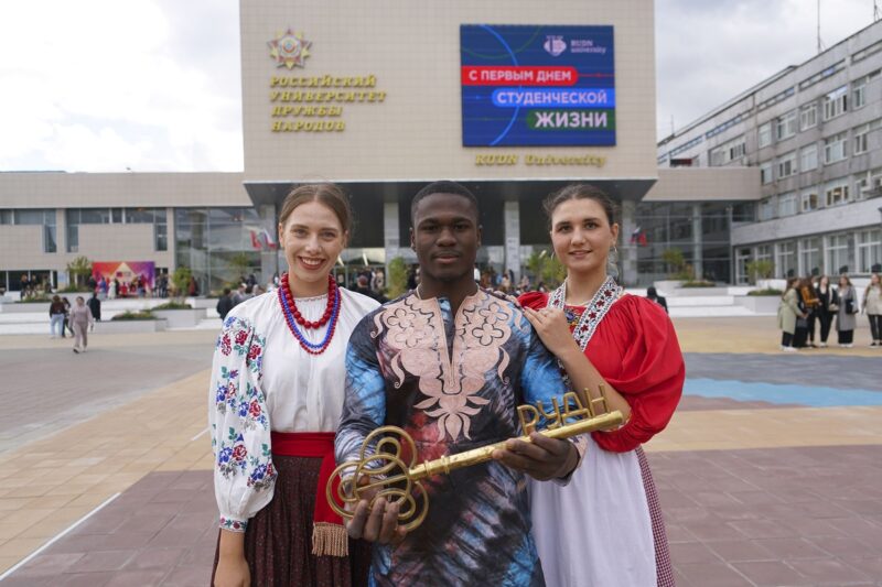 Исторический процесс спустя 65 лет: 93-летний граф Давиньон предстанет за убийство премьера Лумумбы