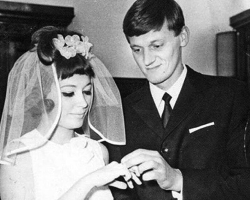 Алла Пугачёва в юности с Миколасом Орбакасом.