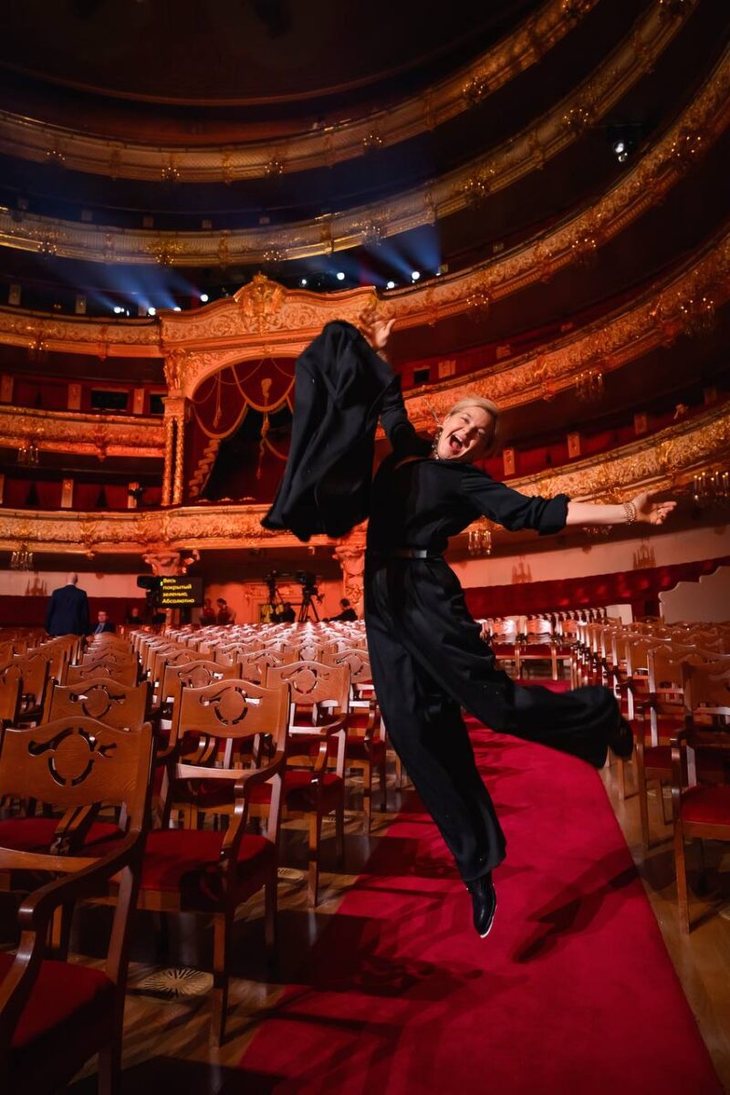 10 лет разницы и два года тайны: Как «мальчишка из глубинки» покорил сердце народной артистки Ирины Пеговой: «Это настоящее счастье»