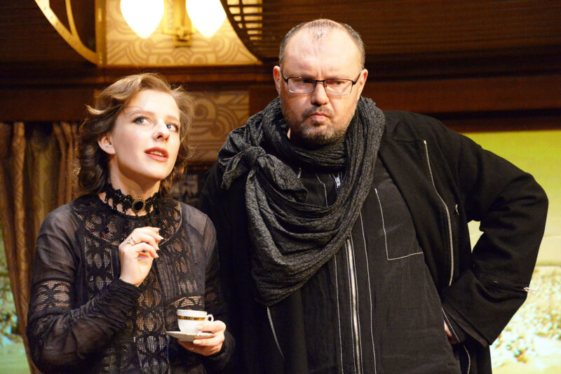 31-летняя звезда «Папиных дочек» : «Она себе на уме» — как Лиза Арзамасова, несмотря на 21-летнюю разницу, нашла счастье с Авербухом и родила двоих детей