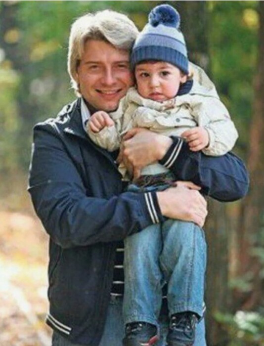 Цена отцовской ошибки: Почему сыновья Стоянова сменили фамилию, а дочь Петросяна «не удивится»