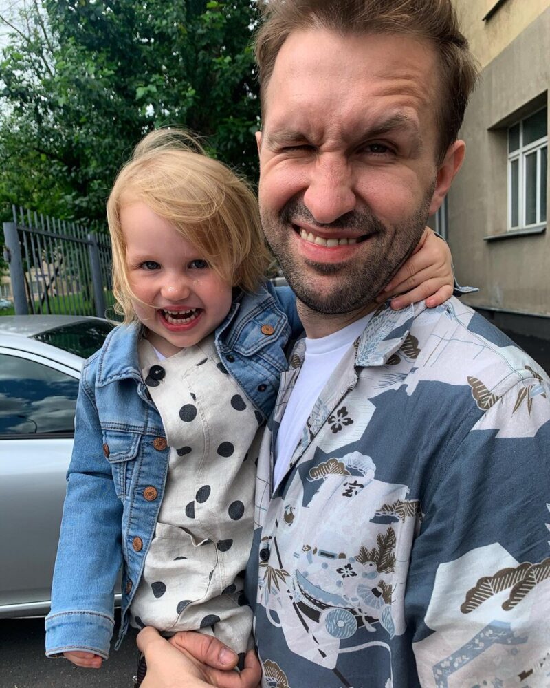 Три внучки: главное сокровище артиста.