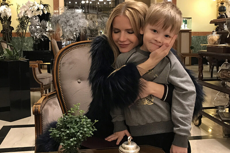 39-летняя звезда «Фабрики» пережила предательство, анорексию и потерю ребёнка : Как Юлия Михальчик нашла счастье после "не такого" Шульгина и измен мужа