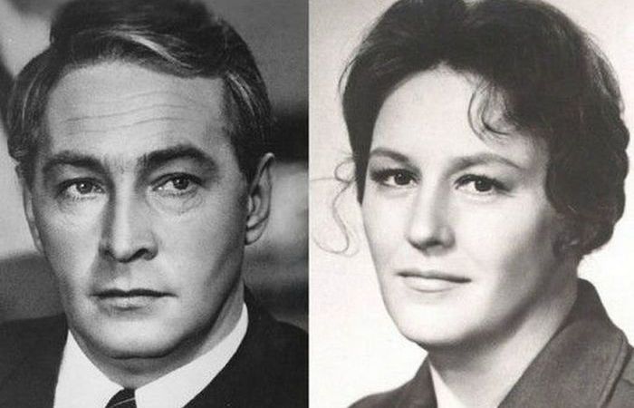 Семейная жизнь шла плохо.