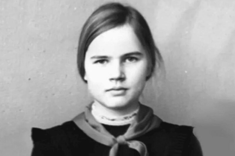 Юные годы будущей чиновницы: Татьяна Голикова в школьные годы.