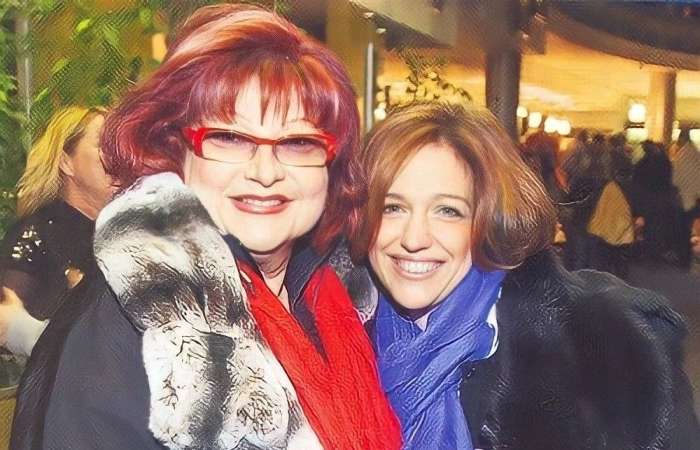 Елена Степаненко и Викторина Петросянц, дочь Евгения Петросяна от первого брака.