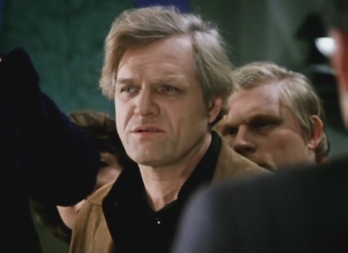 «На сцене – герой, в жизни – ведомый»: 42 года метаний Леонида Маркова, актера с «магическим голосом», между «бракованными женами» и несбывшейся мечтой о сыне