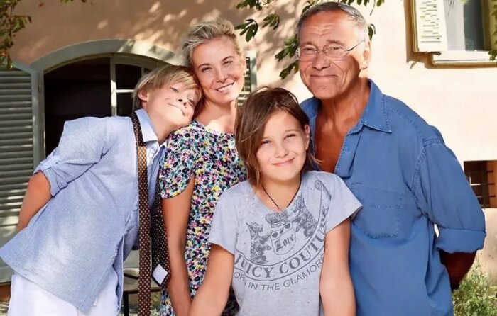 36 лет разницы и четыре брака: Как Юлия Высоцкая «заставила» Андрея Кончаловского отказаться от привычки жениться