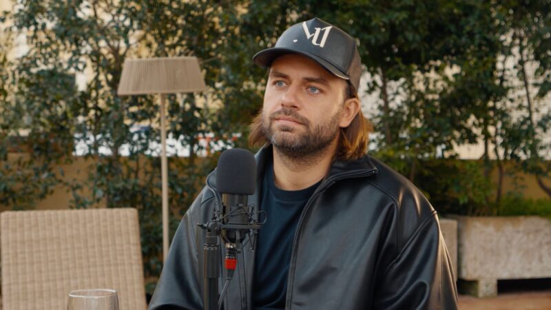 Развод по СМС и миллионные требования: Сергей Косенко рассказал, почему жена бросила его после родов