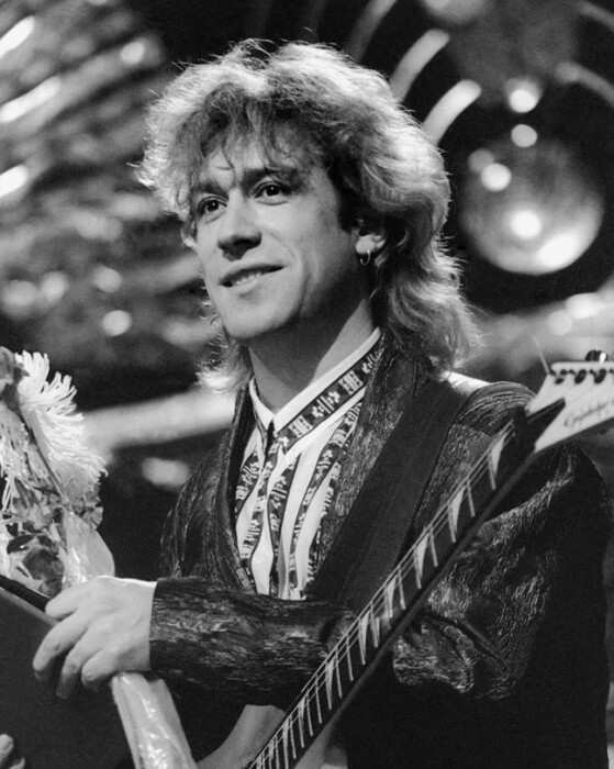 70-летний рокер отменил концерты: «Я едва мог говорить» : Владимир Кузьмин — трагедии детей, внебрачные романы и прощение юной жены