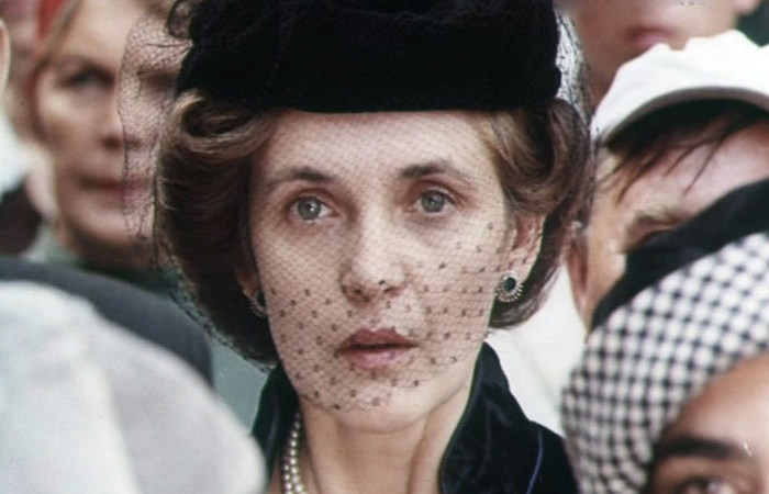 От звезды экрана к инокине: как Ольга Гобзева пережила 2 развода и чудо, а Никита Михалков спас её от суда