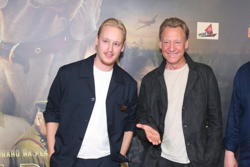 Звезда с синими глазами, чья улыбка скрывала годы отчаяния и борьбы: Дмитрий Харатьян — «Либо я, либо бутылка» — как ультиматум жены изменил жизнь «гардемарина» в 65 лет и почему распалась дружба с Жигуновым.