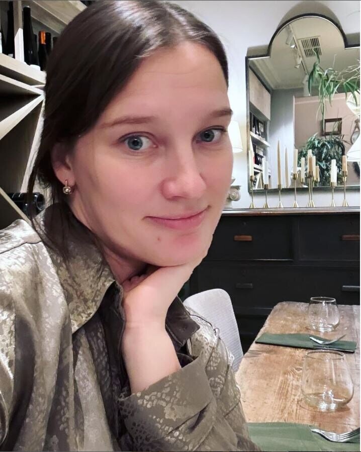 Пелагея Стерлигова сегодня: счастливая и уверенная в себе женщина, прошедшая через испытания.