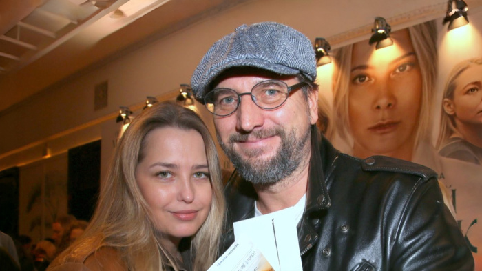 «Некиногеничен», два развода и борьба с амплуа : Александр Устюгов обрёл трижды скреплённый брак с Аглаей Шиловской