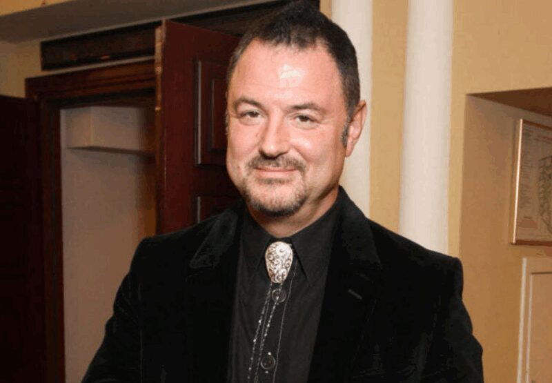 Музыкант и актер Максим Леонидов, дважды менявший страну проживания.