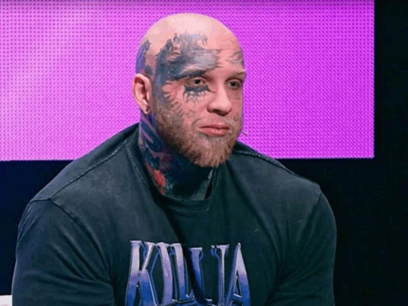 Денис Шальных в одном из своих эпатажных образов