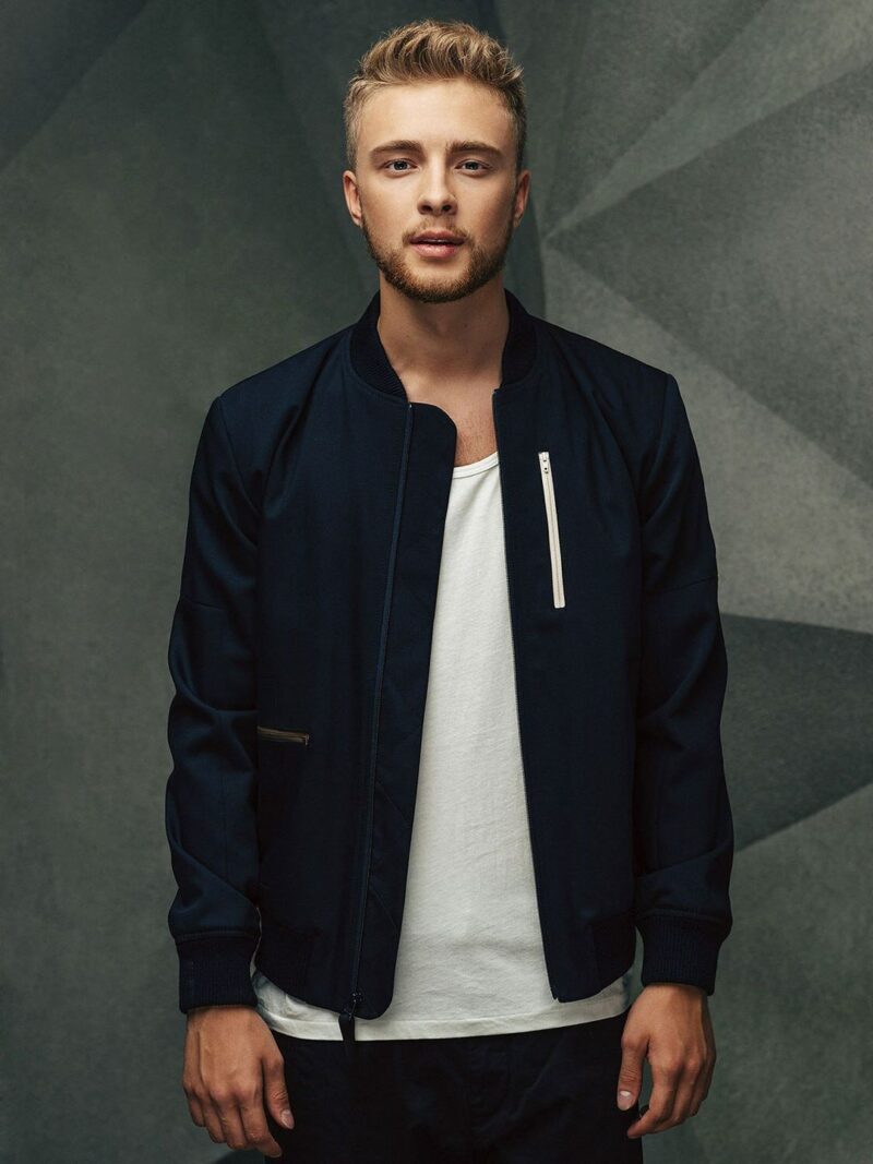 Кумир молодежи «проучил» фанатов : 31-летний Егор Крид замолчал на сцене, зрители получили лекцию вместо танцев