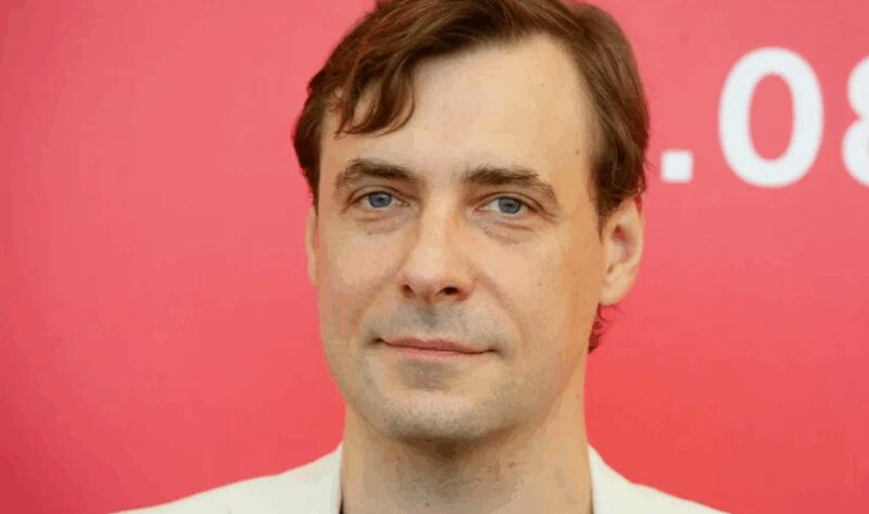 Евгений Цыганов: актёр и музыкант.