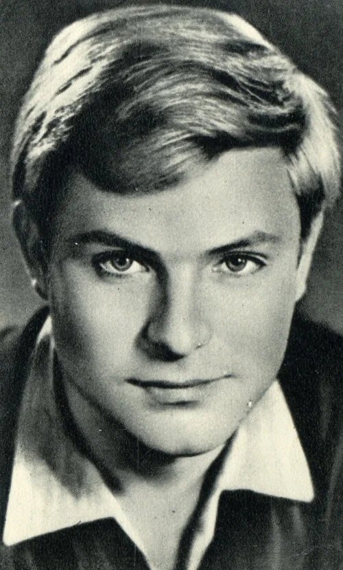 Режиссерский дебют Нахапетова открыл новую грань его таланта.