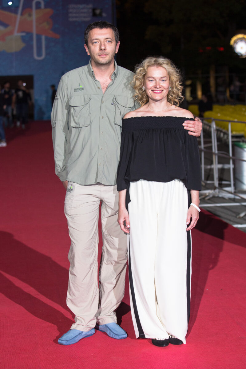 «Слишком много делала, чтобы детей не иметь»: 54-летняя Виктория Толстоганова и ее 15 лет счастья после болезненного развода