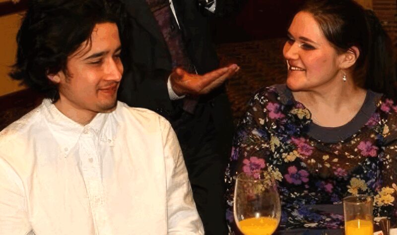 Счастливые моменты Дины Гариповой с мужем Равилем Бикмухаметовым, её давним другом и опорой.