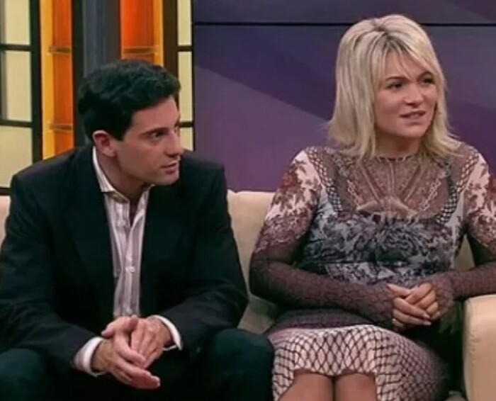 «Ты совершенно чужой мне человек»: 25 лет идеального брака, где муж контролировал каждый шаг, а жена не считает себя жертвой