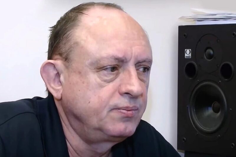 Виктор Началов — композитор и главный наставник дочери.