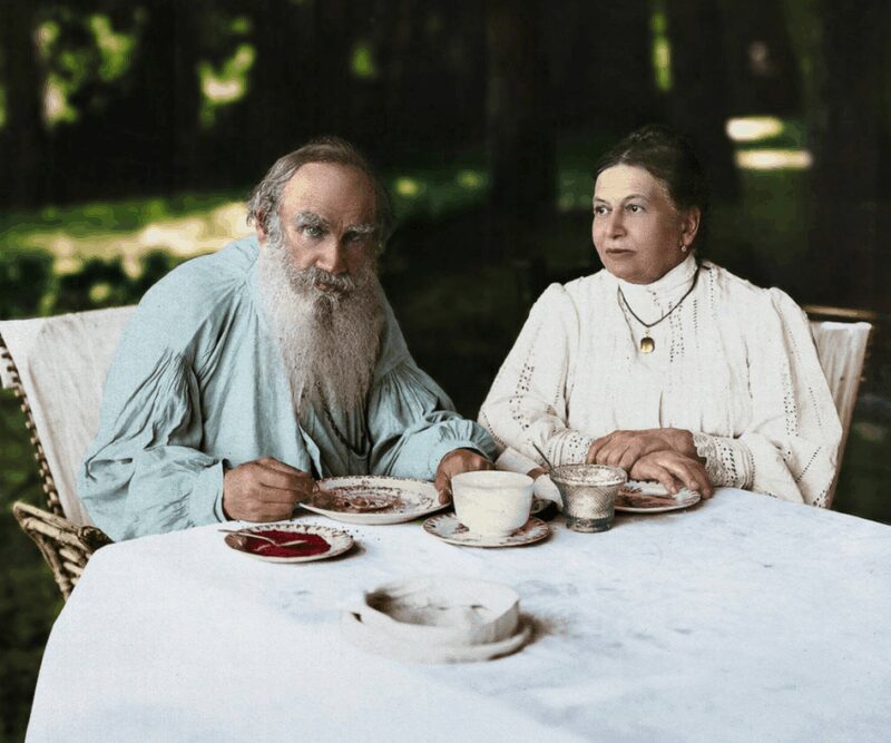 Уход из жизни Софьи Андреевны Толстой, верной спутницы великого писателя.