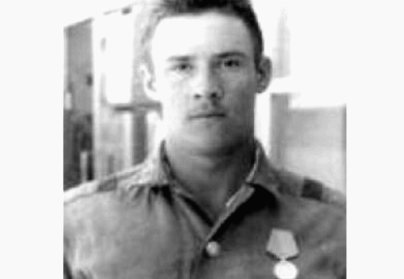 Александр Миронов в юные годы, полные надежд и стремлений.