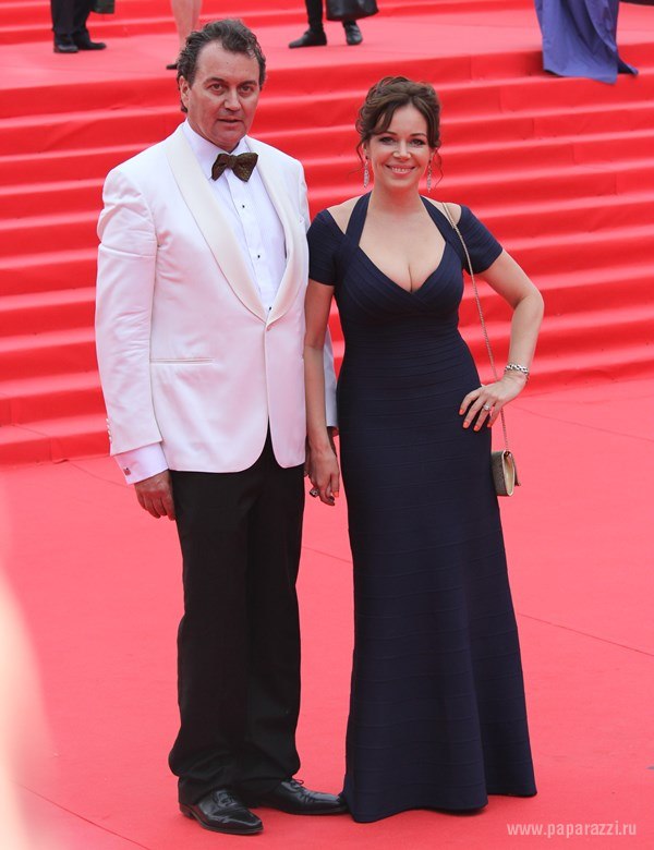 Отказалась от трона и сбежала за океан: Почему Екатерина Редникова в 52 года «выглядит счастливее, чем когда-либо»