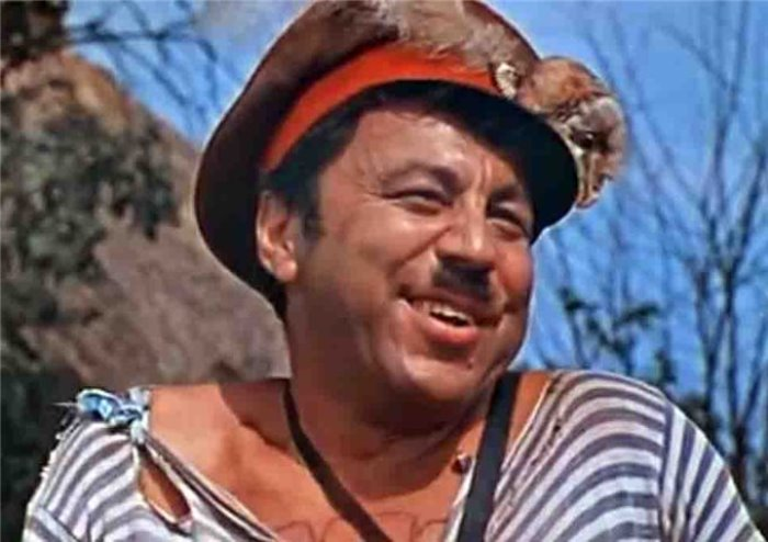 Михаил Водяной в образе Попандопуло, принесшем ему всенародную славу в 1967 году.