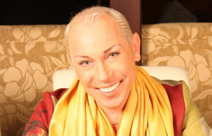 Король пародии «устал от жизни»: Александр Песков: 63-летний артист в нищете и без общения с дочерью.