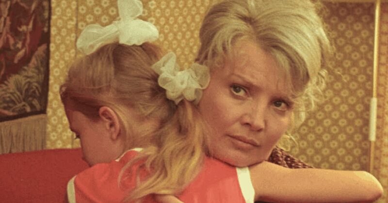 Роль в фильме «Мачеха» позволила Дорониной выплеснуть на экран собственную боль несостоявшегося материнства.