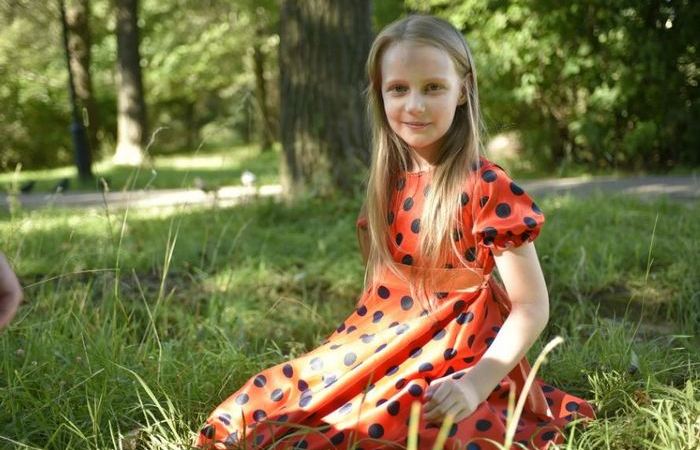 «Ей рано!» : 13-летняя Алиса Теплякова получила диплом психолога, а её отец устроил скандал на защите