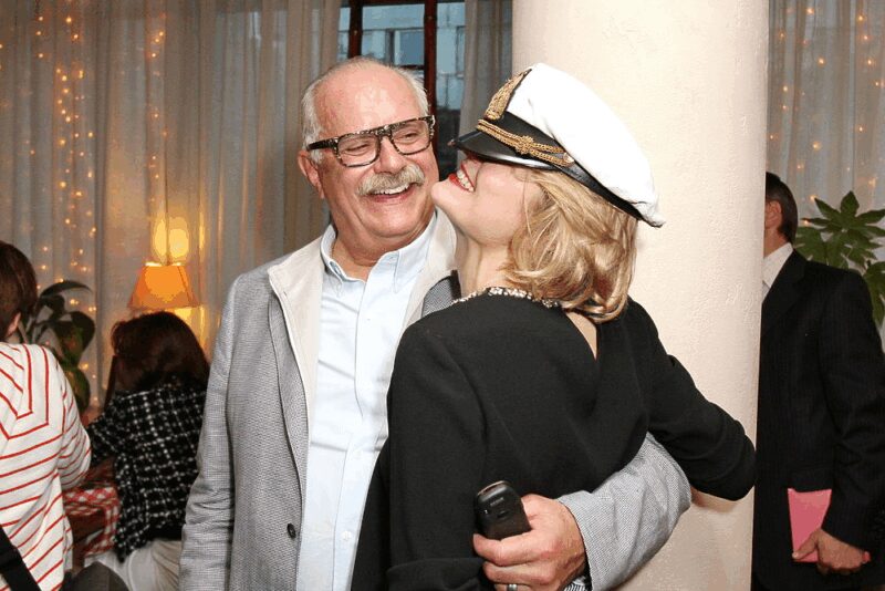 Семейные фотографии Татьяны Михалковой, напоминающие о долгих годах брака.