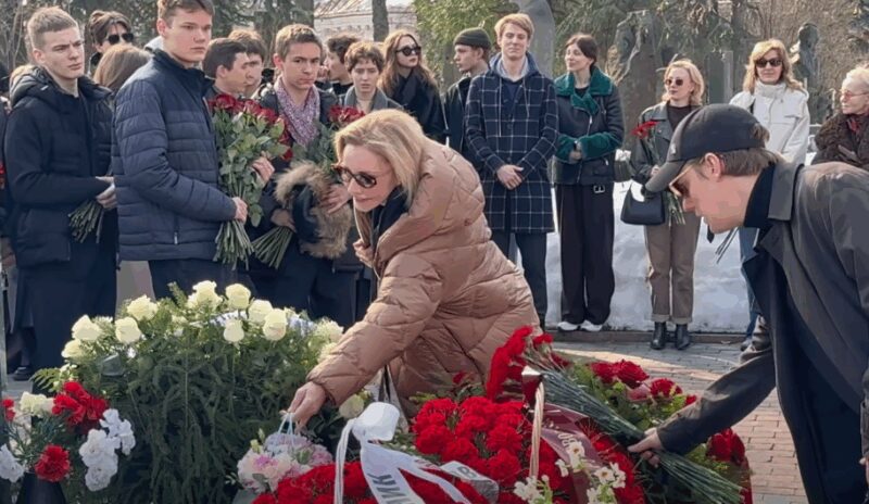 Вдова артиста, чье появление вызвало бурные обсуждения.