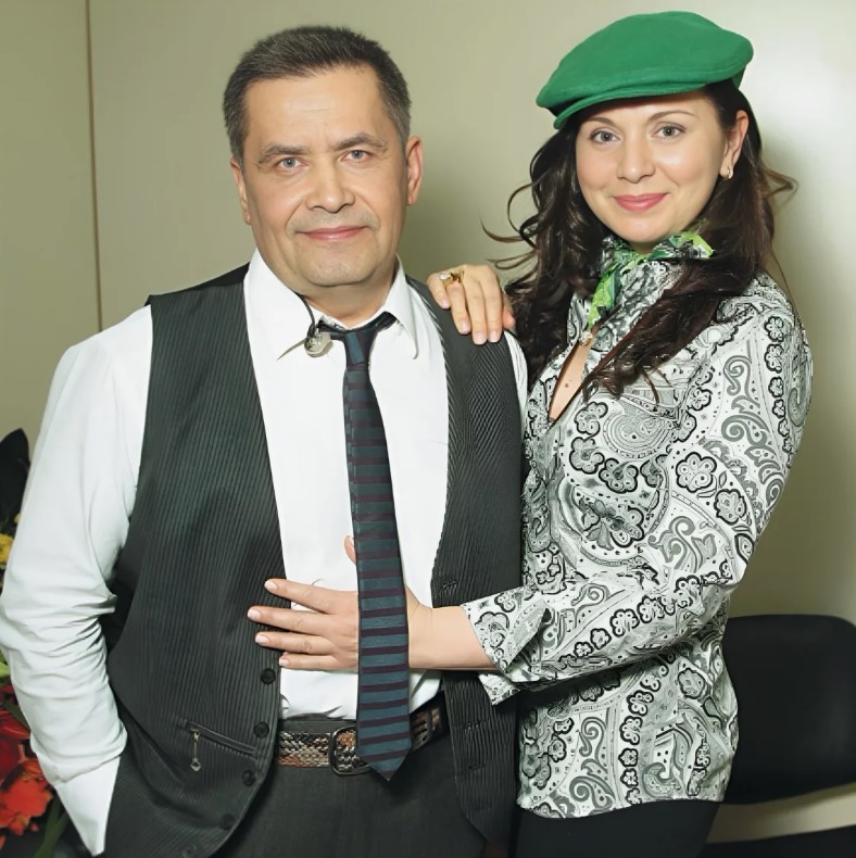 Её вера, его предательство: как 33-летний Расторгуев ушёл к 20-летней, а сын прощал отца почти 20 лет